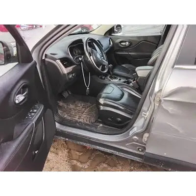 Jeep Cherokee 2014 Used Headlight H~00002