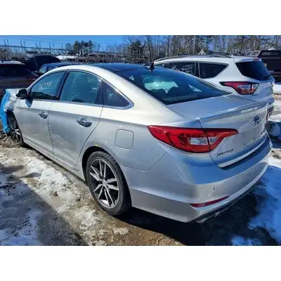 Hyundai Sonata 2015 Used Tail Lights T00030