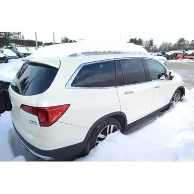 Honda Pilot 2016 Used Headlights   H~00003