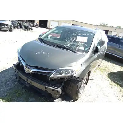 Toyota Sienna 2015 Used Headlights  H00032