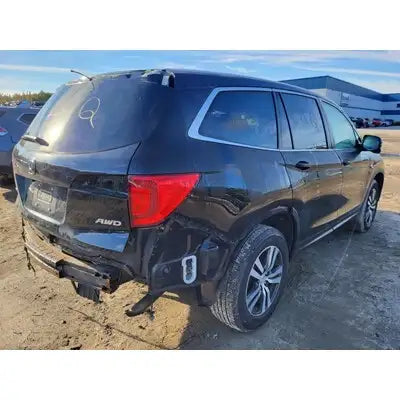 Honda Pilot 2016 Used Tail Lights  T00016