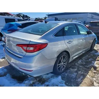 Hyundai Sonata 2015 Used Tail Lights  T00030