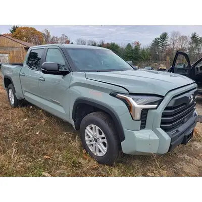 Toyota Tundra 2022 Used Headlight   H~00007